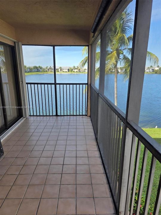 В аренду: $2,200 (3 спален, 2 ванн, 1195 Квадратных фут)