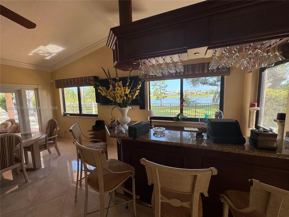 Active With Contract: $789,900 (3 beds, 2 baths, 2733 Square Feet)