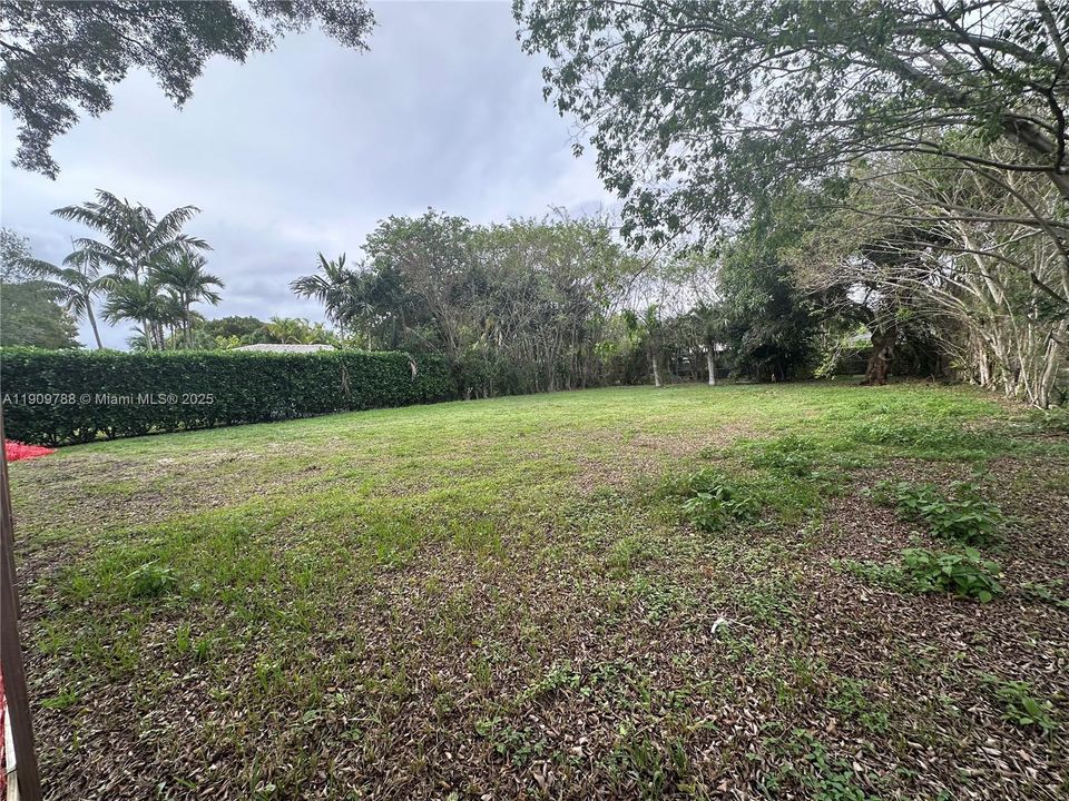 For Sale: $1,100,000 (0.21 acres)