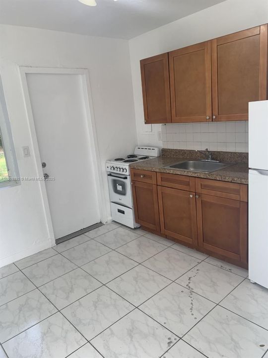 For Sale: $585,000 (0 beds, 0 baths, 1224 Square Feet)