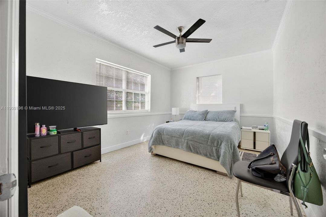 На продажу: $1,300,000 (3 спален, 2 ванн, 2844 Квадратных фут)