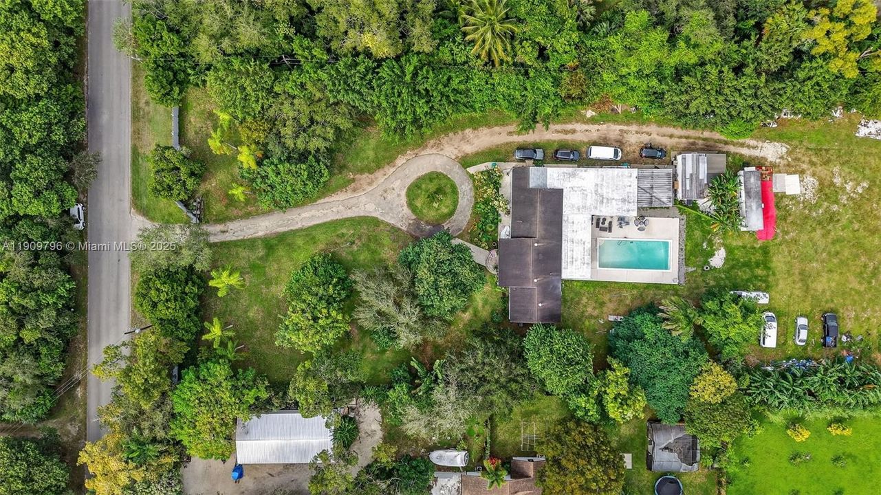 На продажу: $1,300,000 (3 спален, 2 ванн, 2844 Квадратных фут)