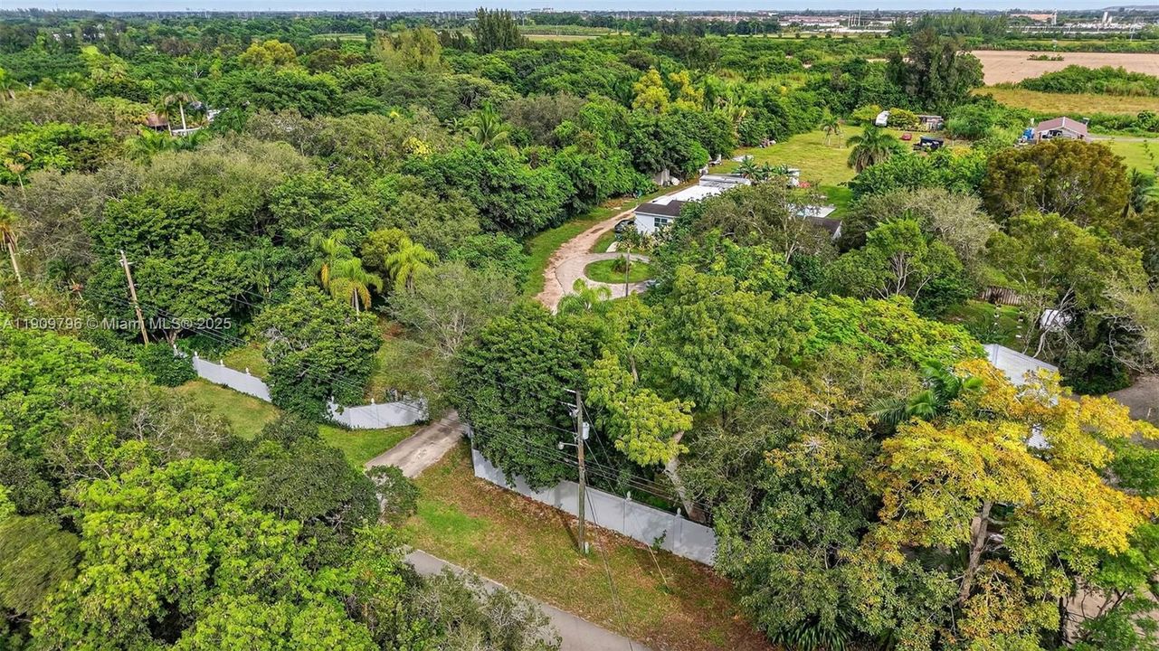 На продажу: $1,300,000 (3 спален, 2 ванн, 2844 Квадратных фут)