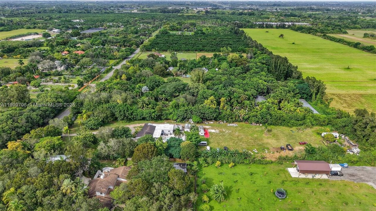 На продажу: $1,300,000 (3 спален, 2 ванн, 2844 Квадратных фут)