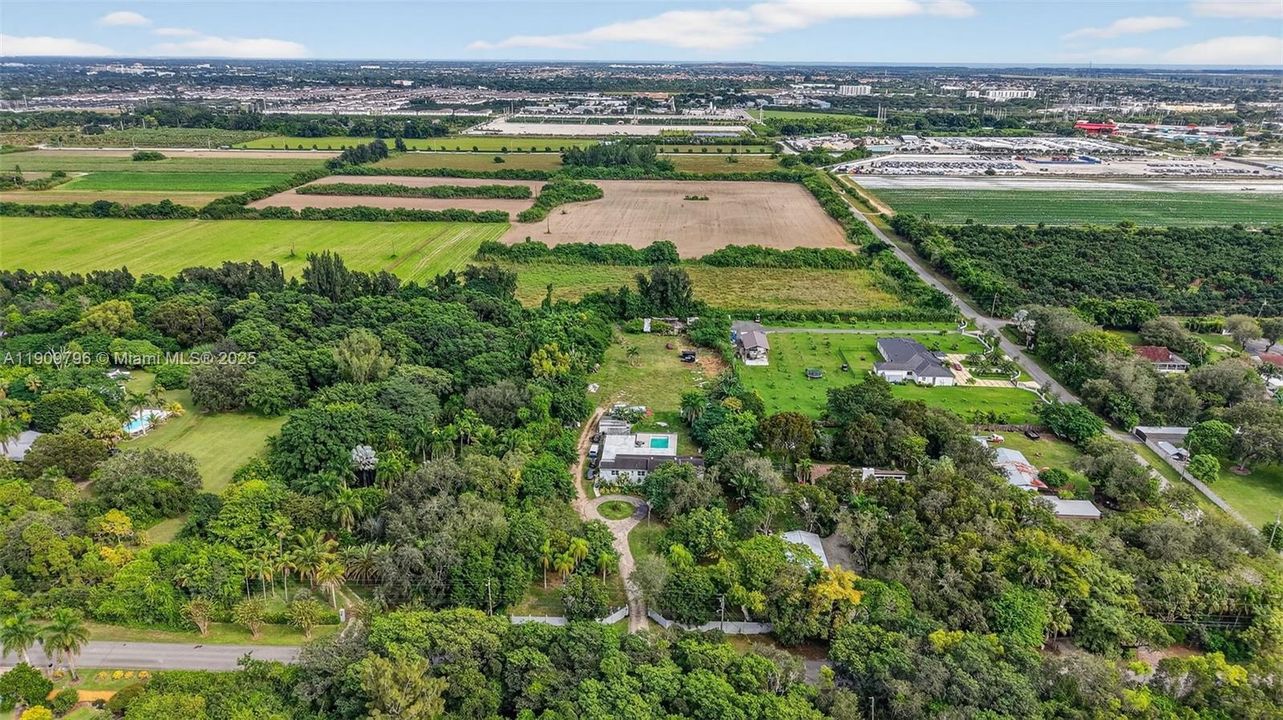 На продажу: $1,300,000 (3 спален, 2 ванн, 2844 Квадратных фут)