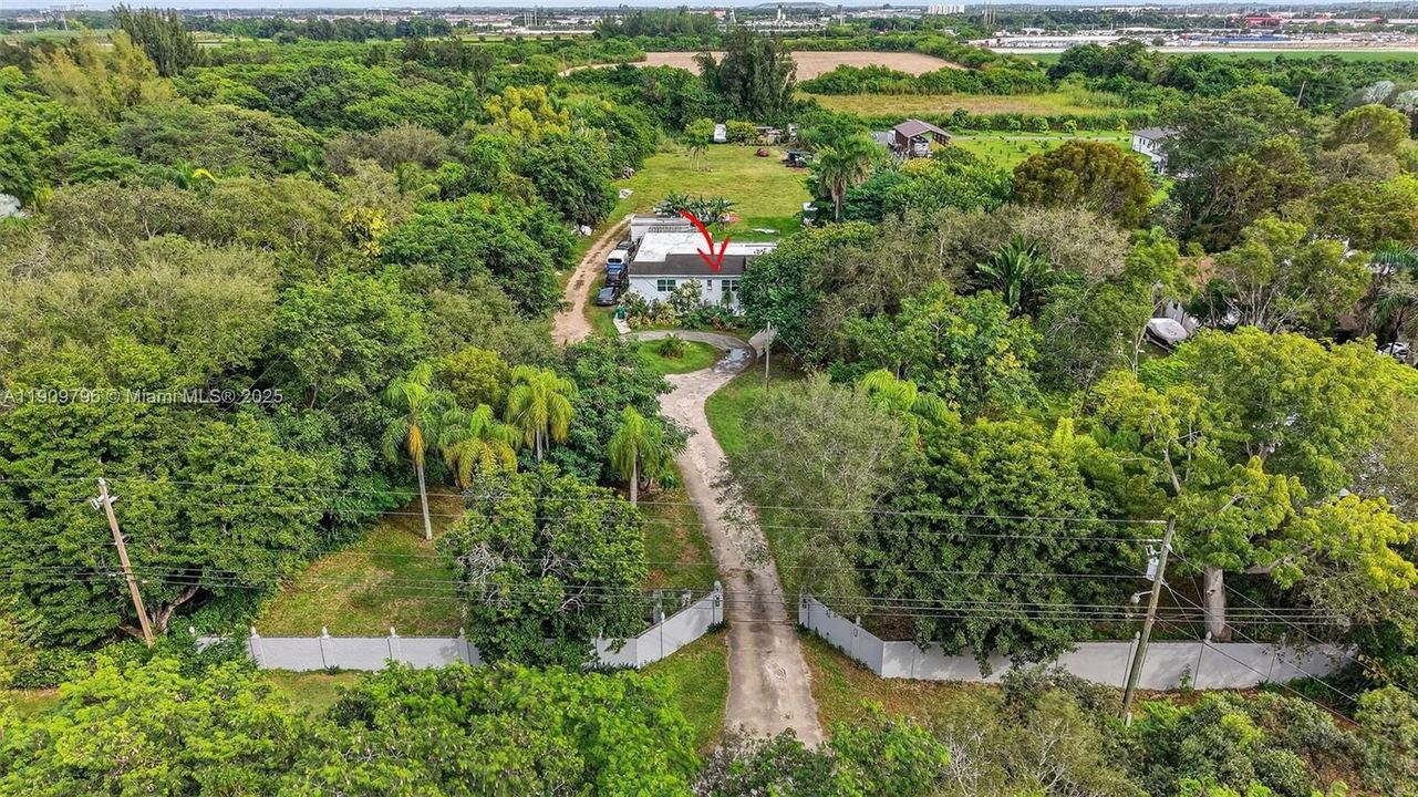 На продажу: $1,300,000 (3 спален, 2 ванн, 2844 Квадратных фут)