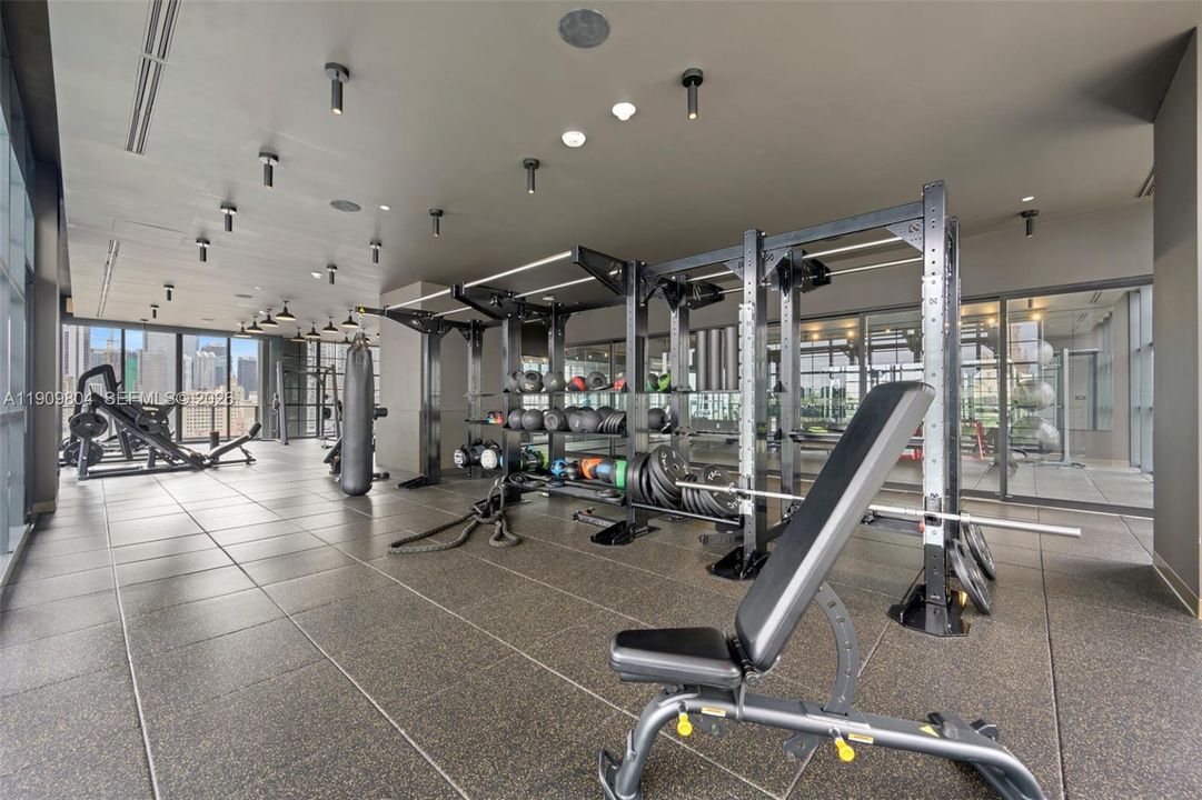 待售: $465,000 (0 贝兹, 1 浴室, 374 平方英尺)