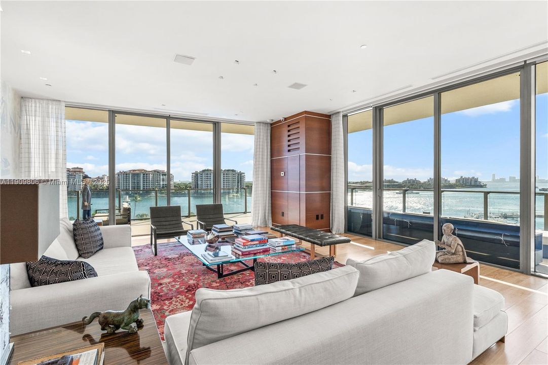 待售: $13,995,000 (4 贝兹, 3 浴室, 4154 平方英尺)