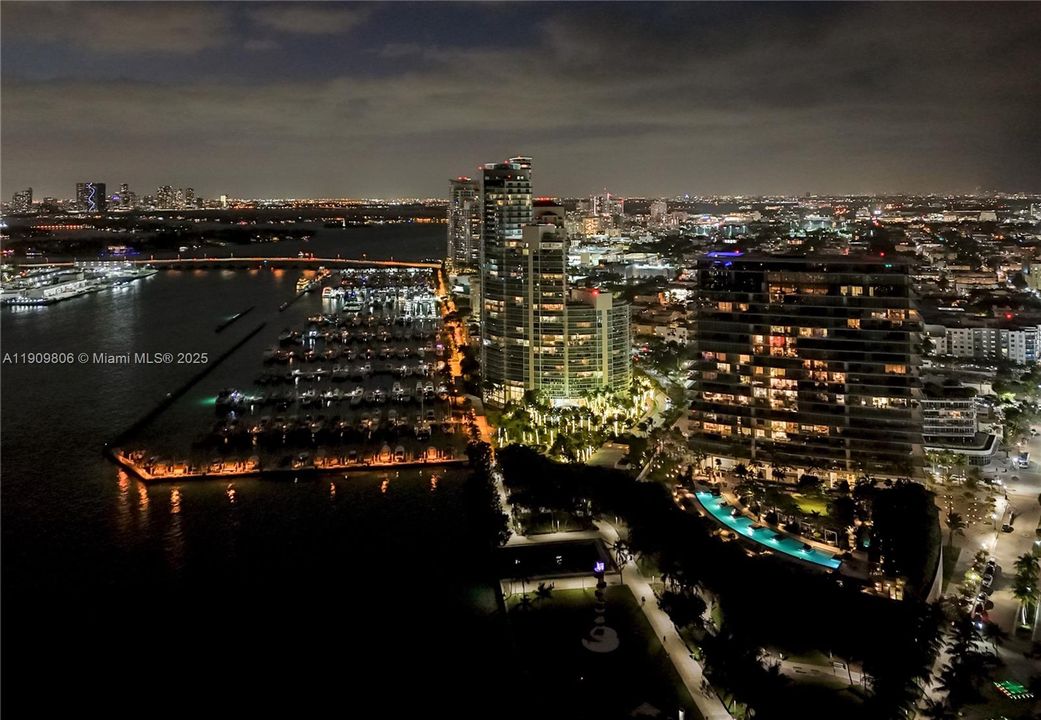 待售: $13,995,000 (4 贝兹, 3 浴室, 4154 平方英尺)