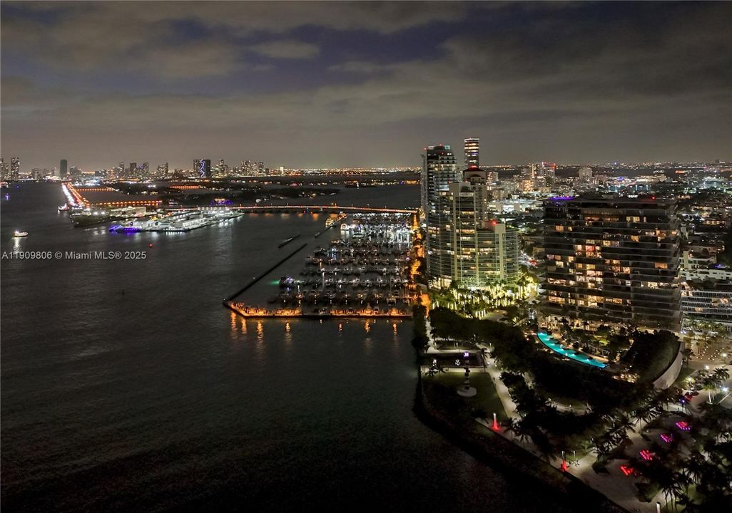 待售: $13,995,000 (4 贝兹, 3 浴室, 4154 平方英尺)