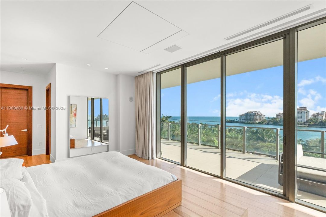 待售: $13,995,000 (4 贝兹, 3 浴室, 4154 平方英尺)