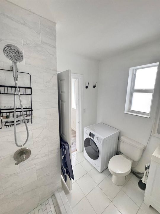 待售: $1,150,000 (0 贝兹, 0 浴室, 1976 平方英尺)