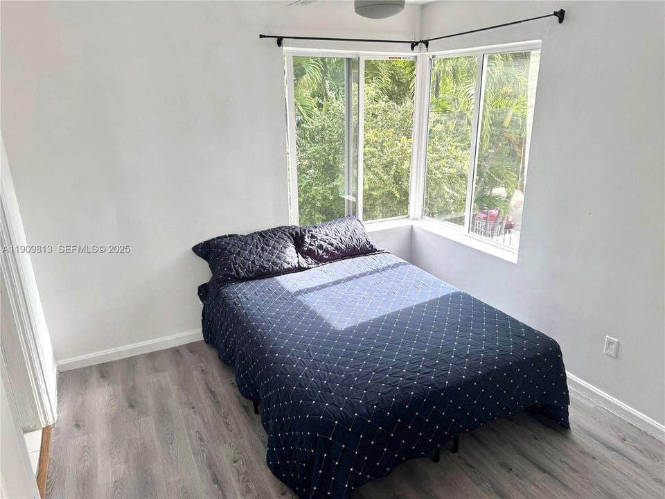 待售: $1,150,000 (0 贝兹, 0 浴室, 1976 平方英尺)