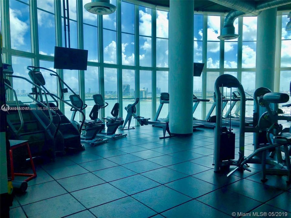 Active With Contract: $600,000 (2 beds, 2 baths, 1144 Square Feet)