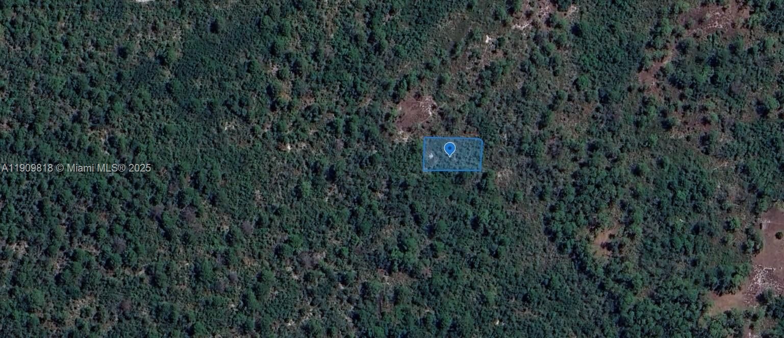 На продажу: $5,900 (0.21 acres)