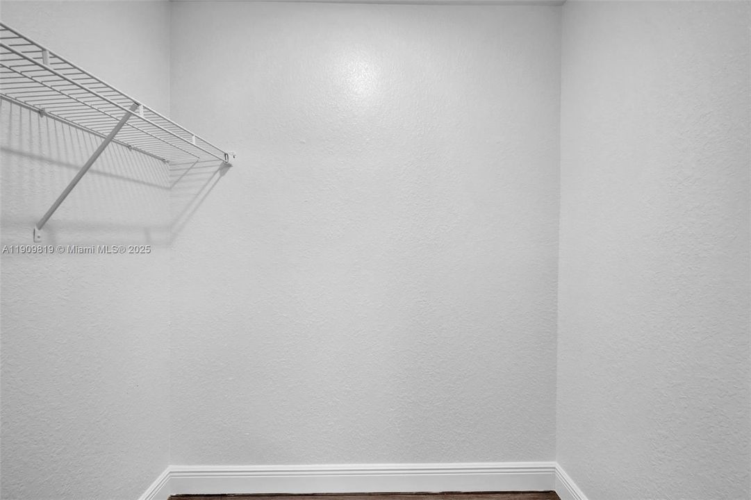 En Renta: $5,850 (5 camas, 3 baños, 2998 Pies cuadrados)