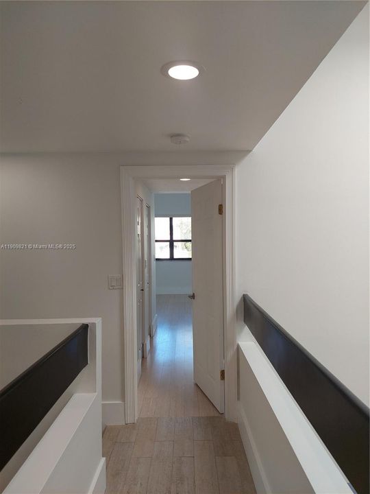 En Venta: $1,199,500 (3 camas, 2 baños, 2265 Pies cuadrados)