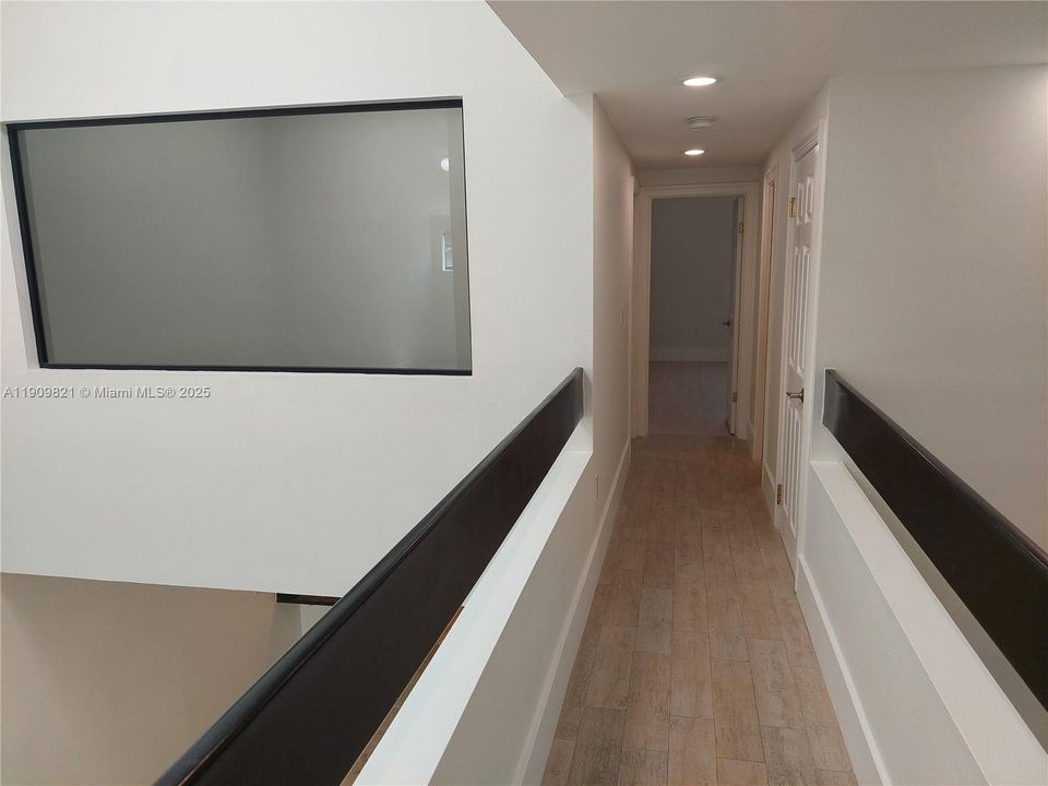 En Venta: $1,199,500 (3 camas, 2 baños, 2265 Pies cuadrados)