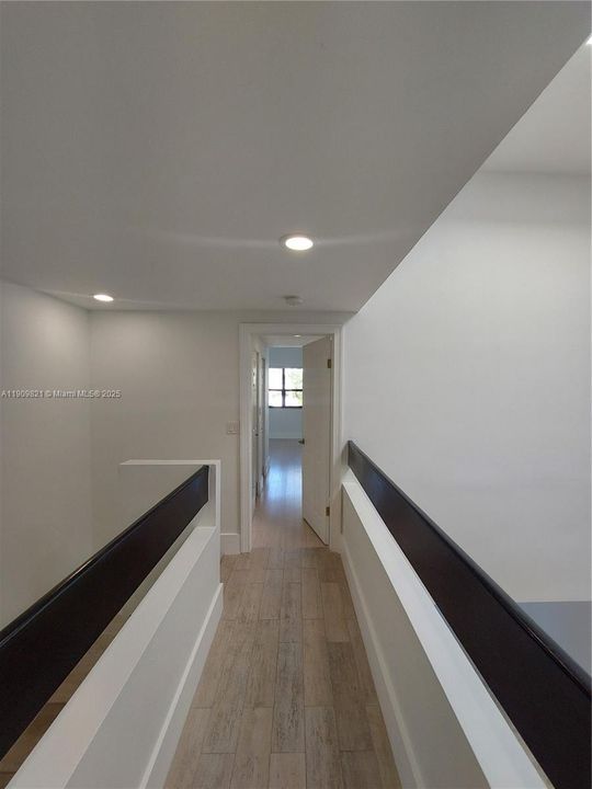 En Venta: $1,199,500 (3 camas, 2 baños, 2265 Pies cuadrados)