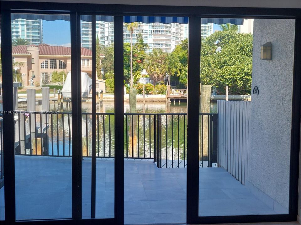 En Venta: $1,199,500 (3 camas, 2 baños, 2265 Pies cuadrados)