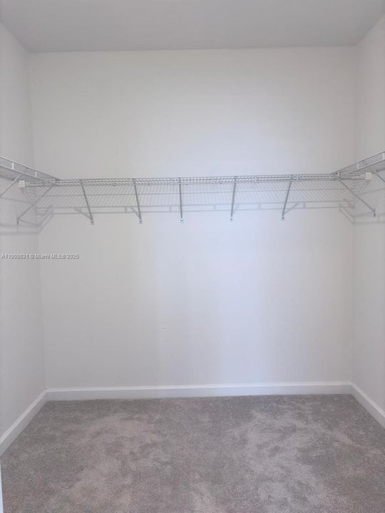 В аренду: $2,650 (3 спален, 2 ванн, 1331 Квадратных фут)