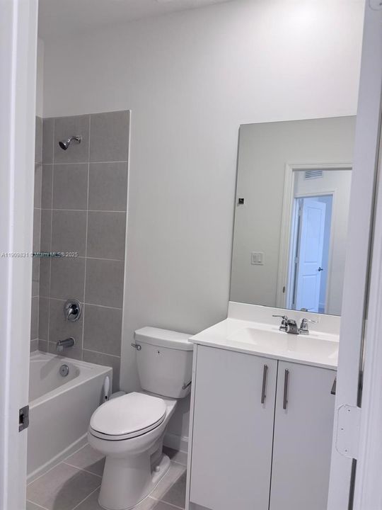 В аренду: $2,650 (3 спален, 2 ванн, 1331 Квадратных фут)