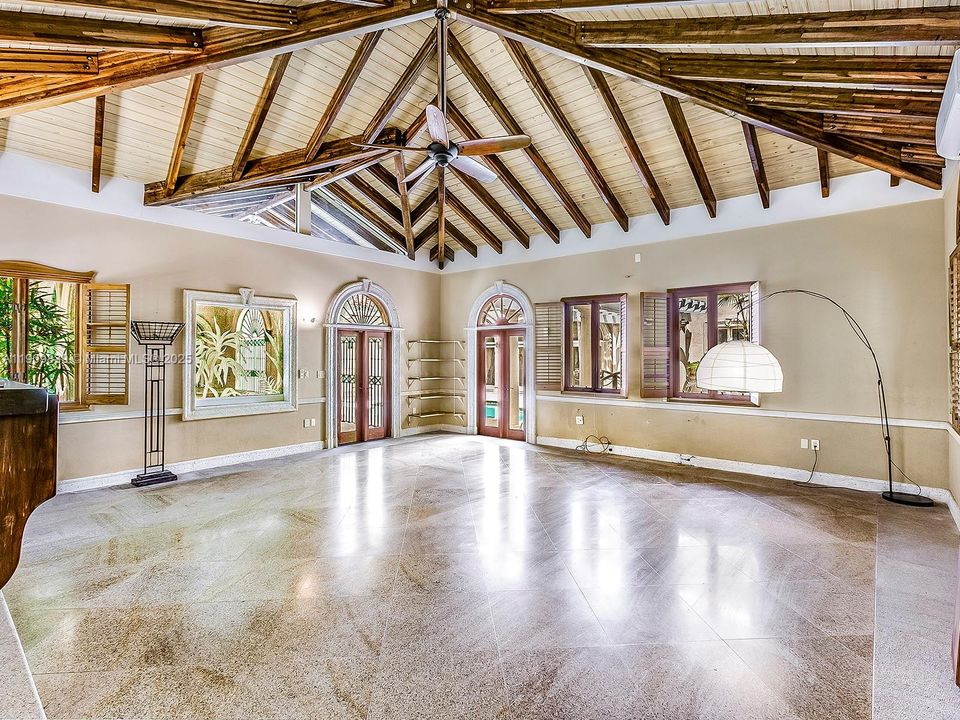 For Rent: $29,500 (3 beds, 3 baths, 4646 Square Feet)