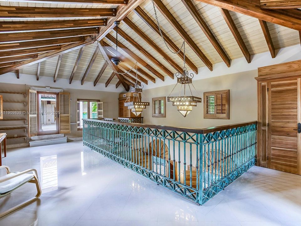 For Rent: $29,500 (3 beds, 3 baths, 4646 Square Feet)