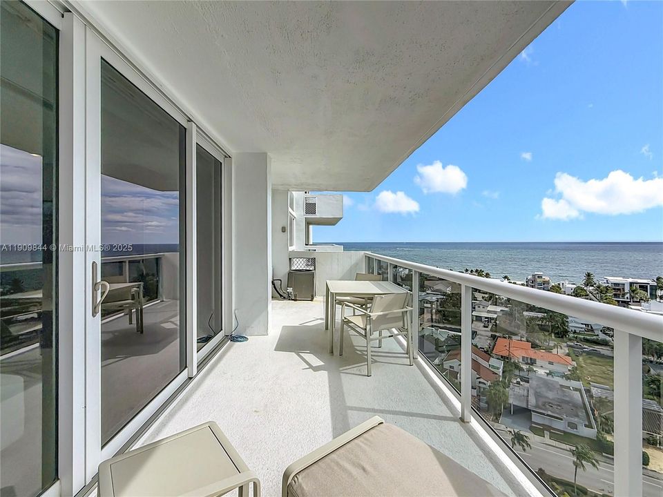 Active With Contract: $4,750 (2 beds, 2 baths, 1200 Square Feet)