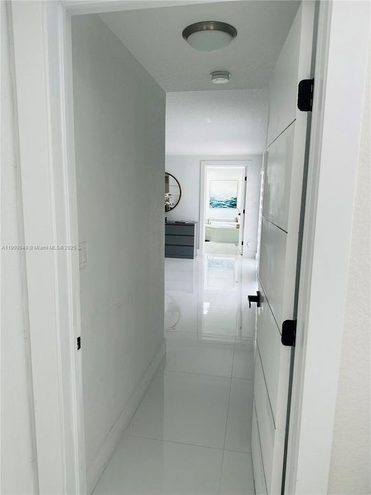 For Sale: $1,799,999 (4 beds, 2 baths, 2675 Square Feet)