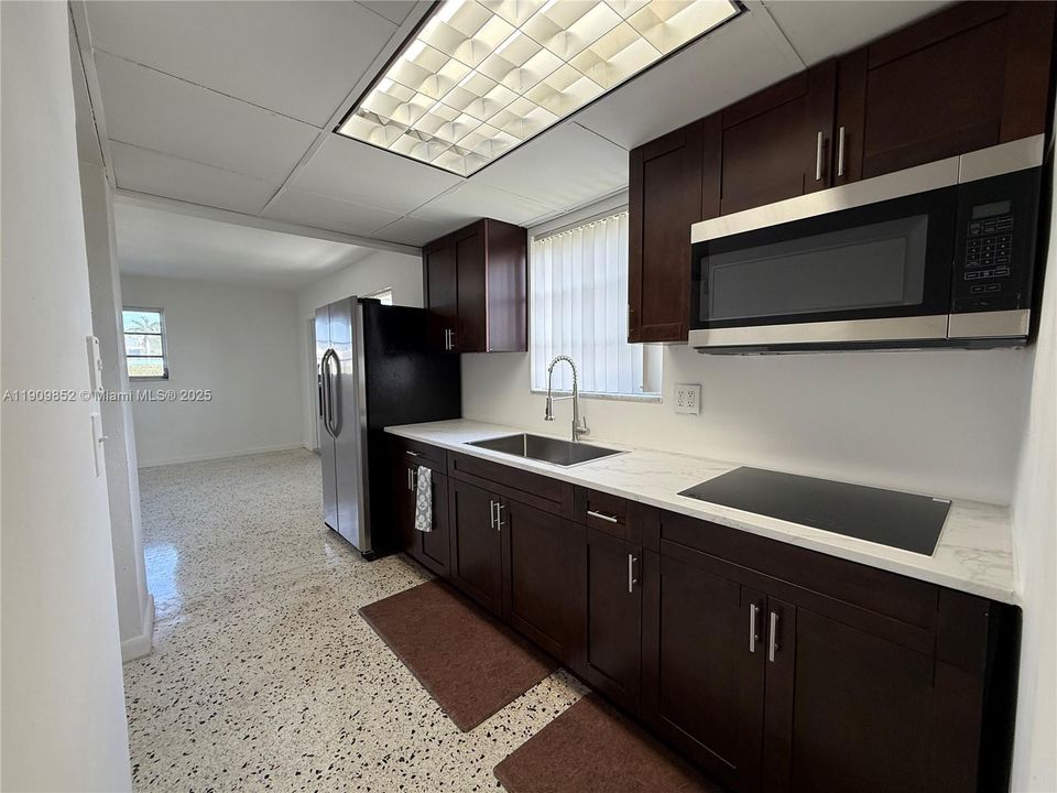 最近租的: $2,850 (2 贝兹, 1 浴室, 2193 平方英尺)