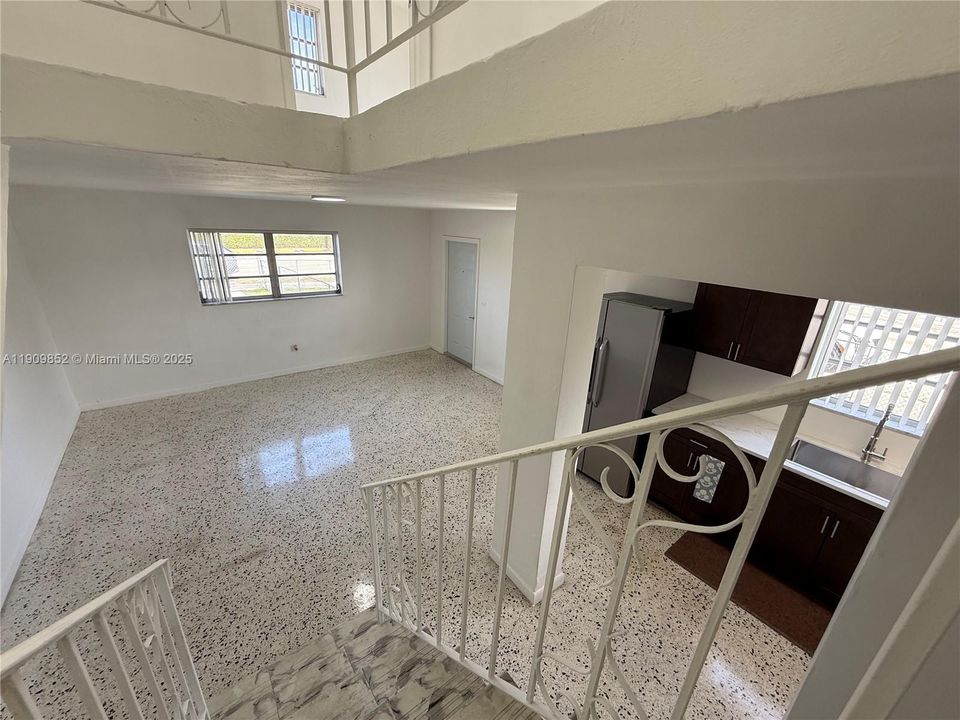 最近租的: $2,850 (2 贝兹, 1 浴室, 2193 平方英尺)