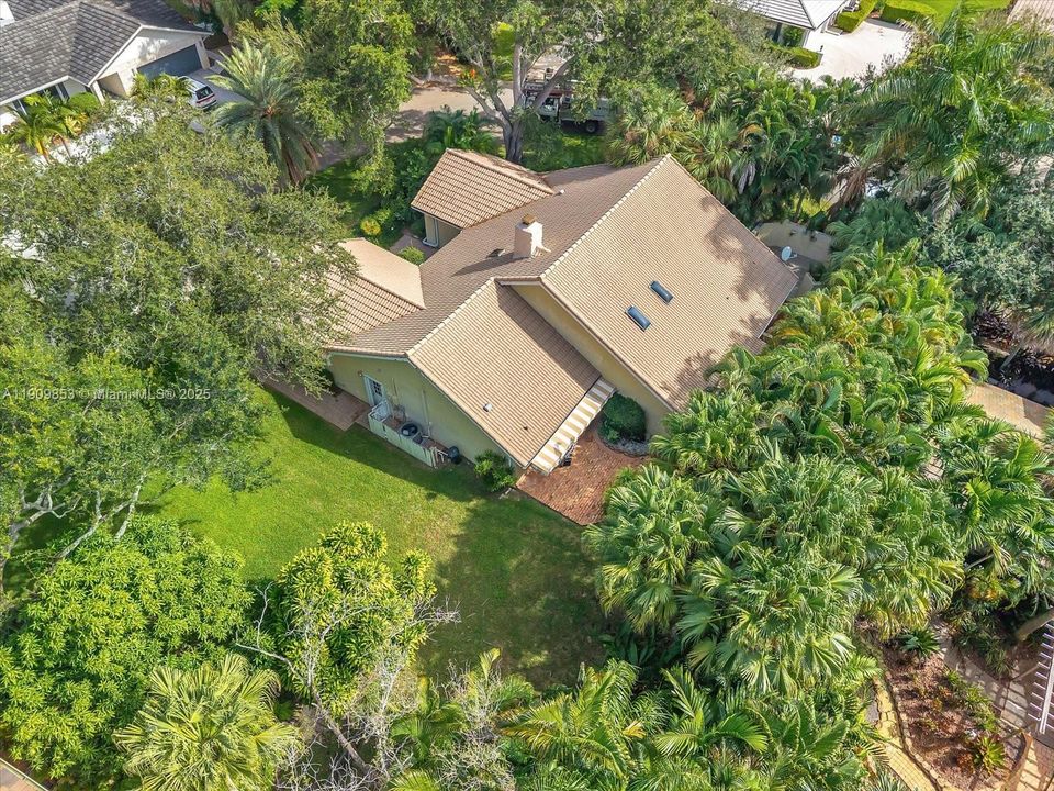 En Venta: $1,050,000 (3 camas, 2 baños, 2543 Pies cuadrados)