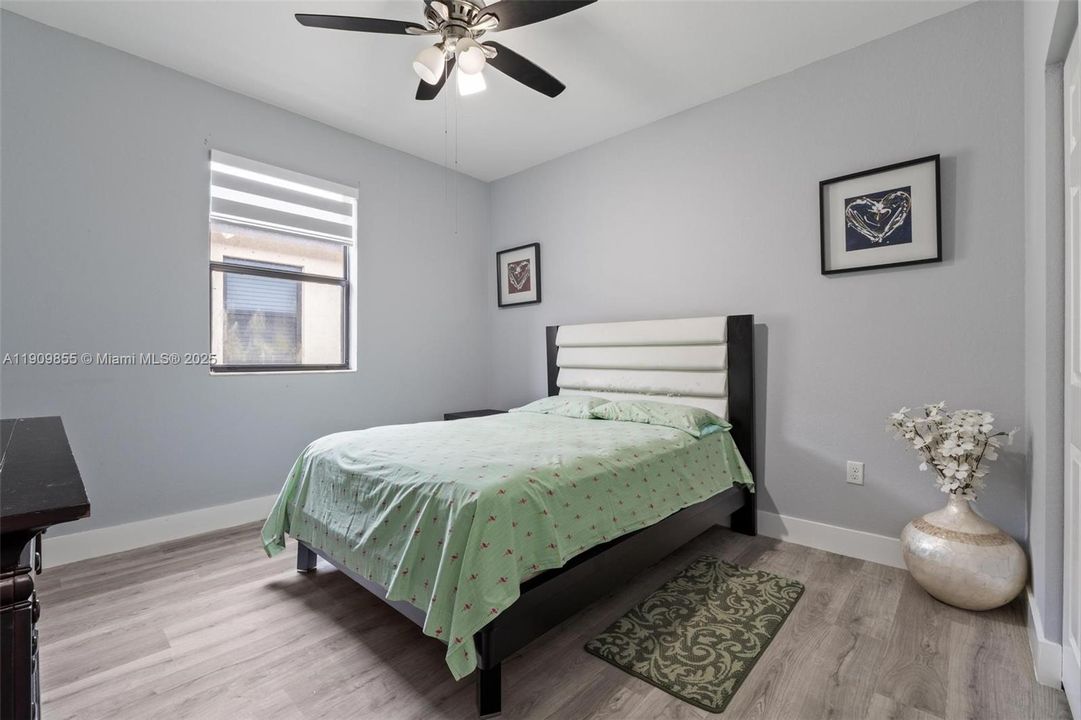 For Sale: $899,900 (5 beds, 3 baths, 3316 Square Feet)