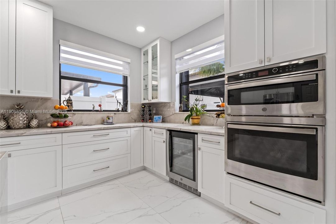 For Sale: $899,900 (5 beds, 3 baths, 3316 Square Feet)