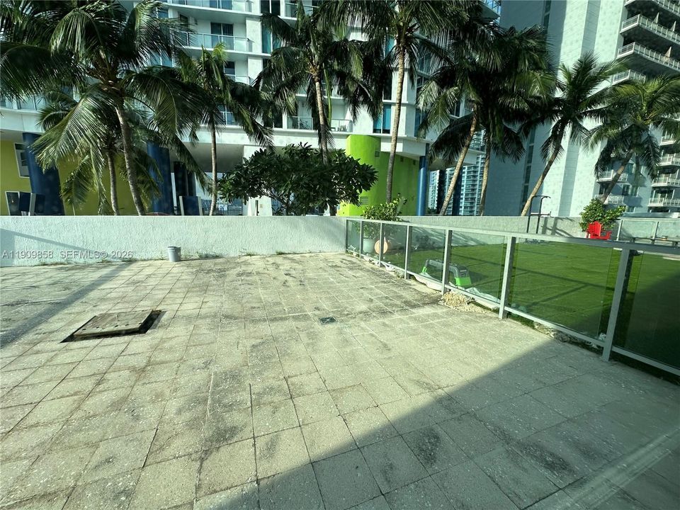 For Sale: $1,000,000 (0 beds, 0 baths, 0 Square Feet)