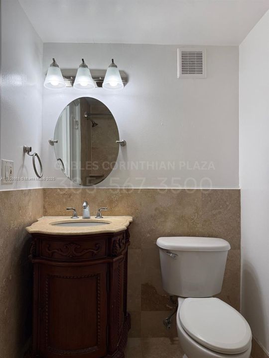 Под контрактом: $2,795 (2 спален, 2 ванн, 1000 Квадратных фут)