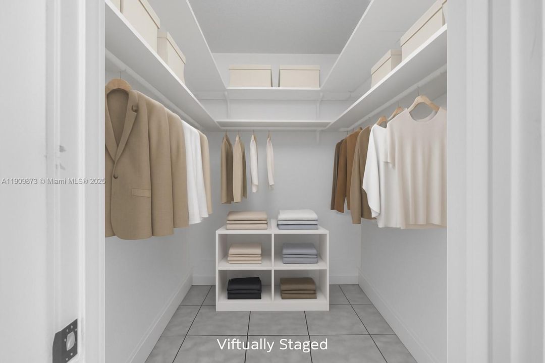 For Sale: $79,900 (1 beds, 1 baths, 640 Square Feet)