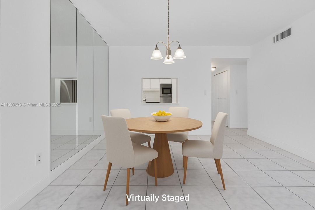 For Sale: $79,900 (1 beds, 1 baths, 640 Square Feet)