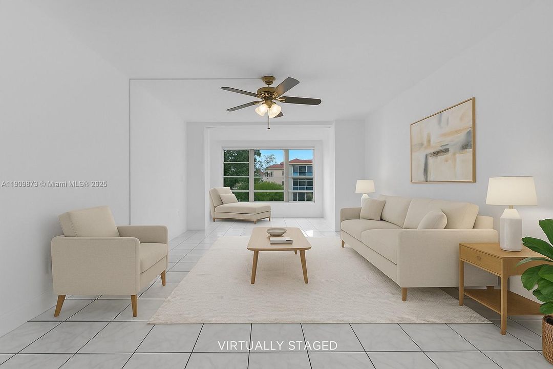 For Sale: $79,900 (1 beds, 1 baths, 640 Square Feet)