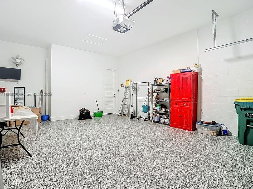 For Sale: $470,000 (3 beds, 2 baths, 1692 Square Feet)