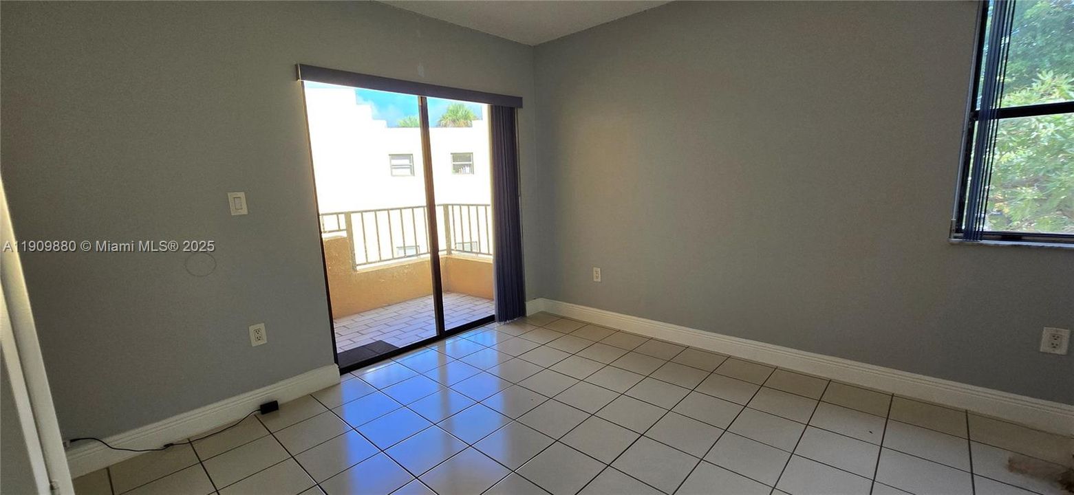 En Venta: $269,900 (2 camas, 1 baños, 758 Pies cuadrados)