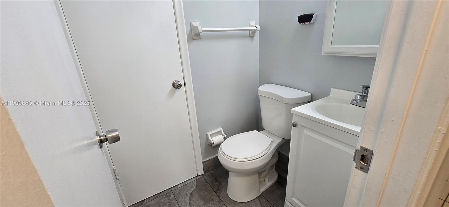 En Venta: $269,900 (2 camas, 1 baños, 758 Pies cuadrados)