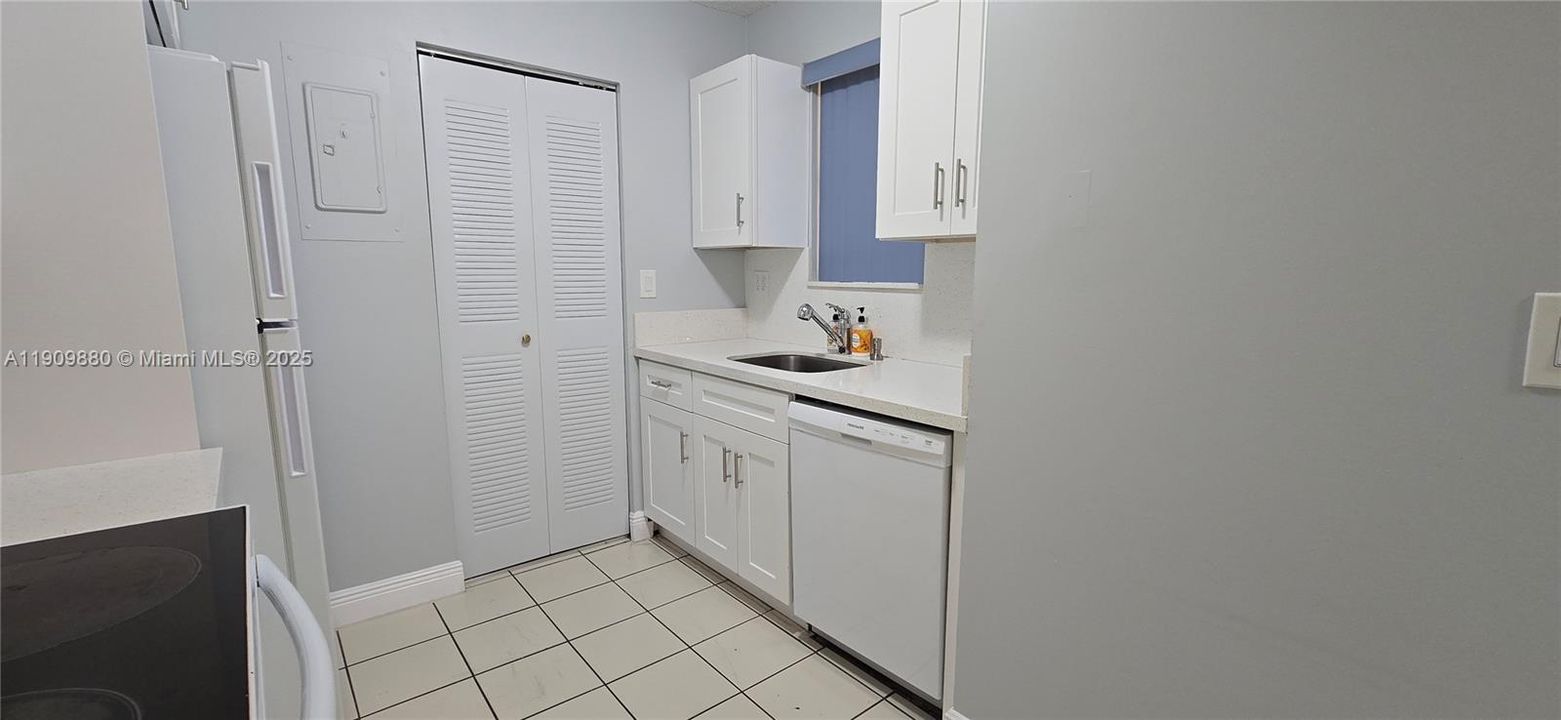 En Venta: $269,900 (2 camas, 1 baños, 758 Pies cuadrados)