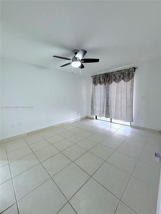 For Sale: $474,999 (3 beds, 2 baths, 1170 Square Feet)