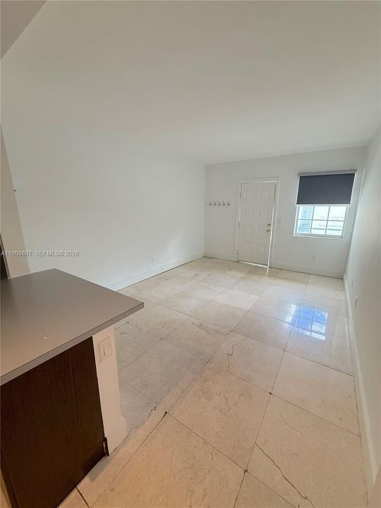 Recently Rented: $1,600 (1 beds, 1 baths, 539 Square Feet)