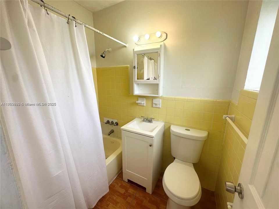 En Venta: $755,000 (0 camas, 0 baños, 1914 Pies cuadrados)