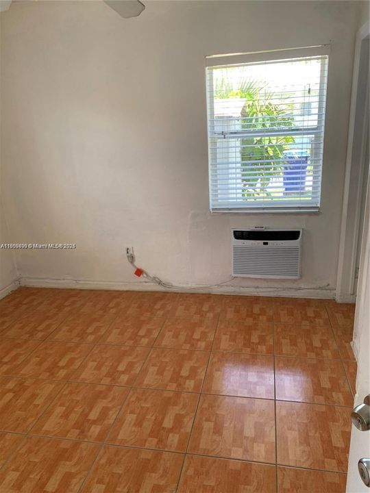 En Venta: $755,000 (0 camas, 0 baños, 1914 Pies cuadrados)