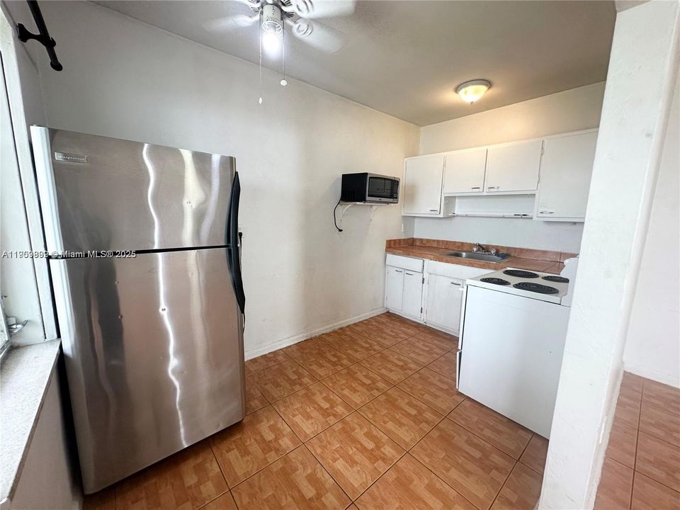 En Venta: $755,000 (0 camas, 0 baños, 1914 Pies cuadrados)