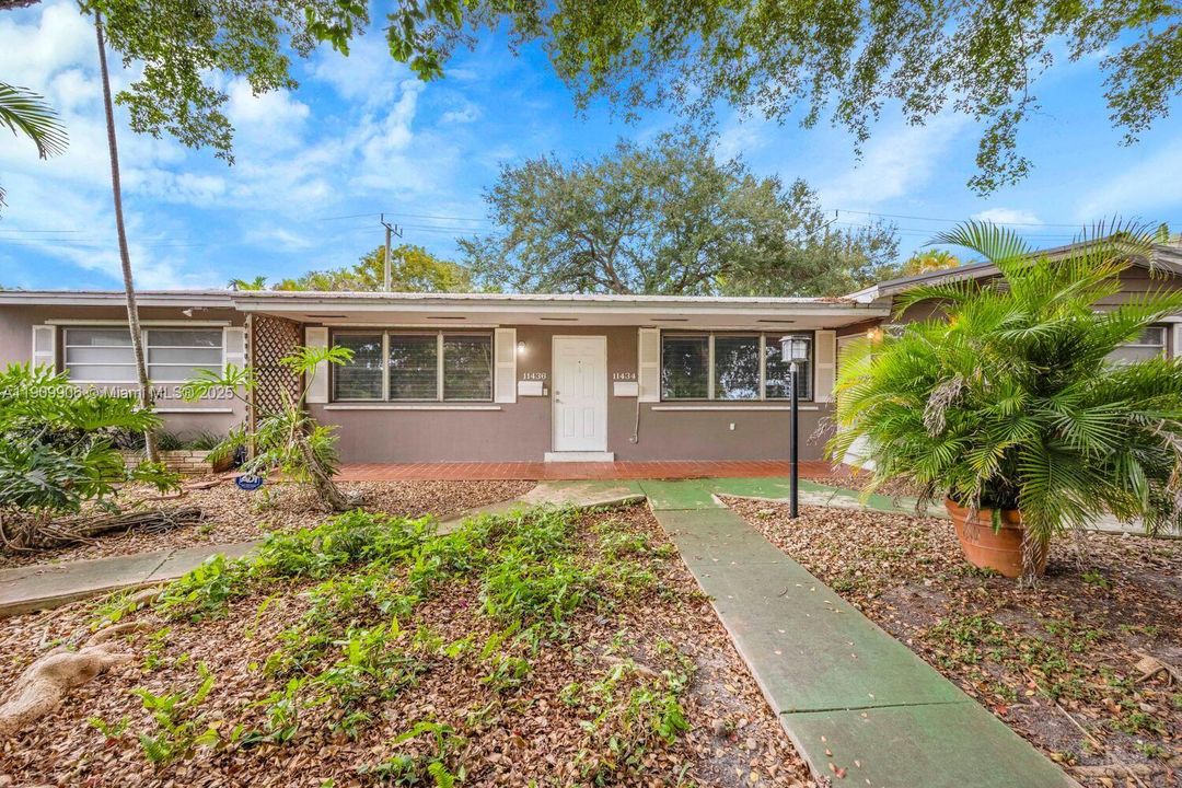 Active With Contract: $1,000,000 (0 beds, 0 baths, 2395 Square Feet)